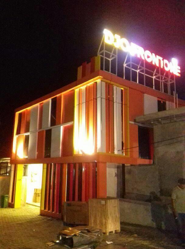 Djo Front One Inn Bengkulu Esterno foto